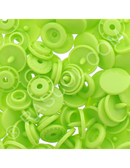 Confezione di 25 bottoni a pressione in resina KAM rotondi - Verde mela