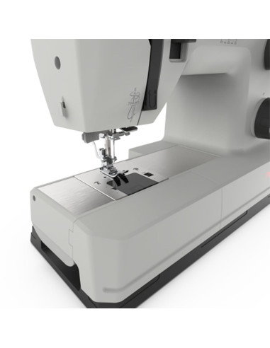Macchina da cucire Necchi Q132A