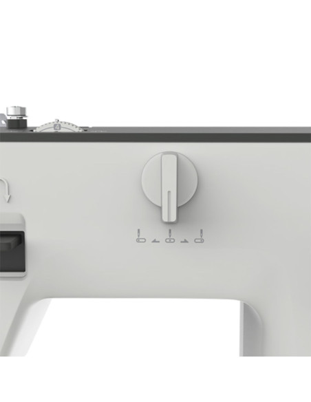 Macchina da cucire Necchi Q132A