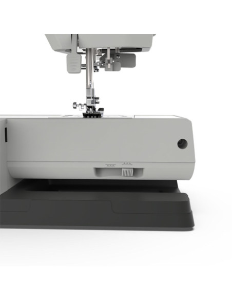 Macchina da cucire Necchi Q132A