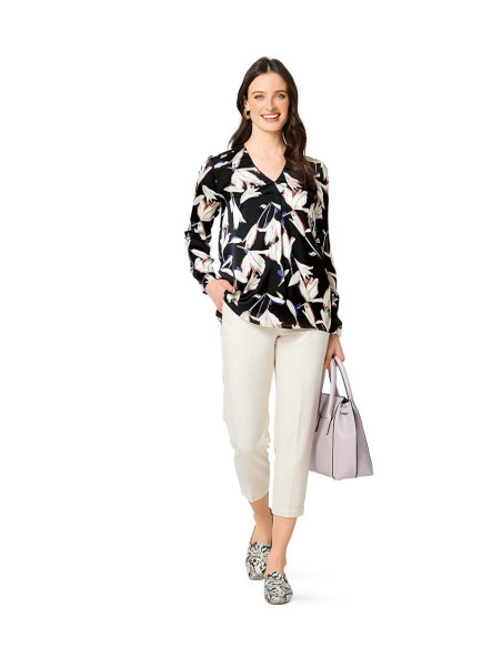 Modello di camicetta con scollo a V - Burda 6278