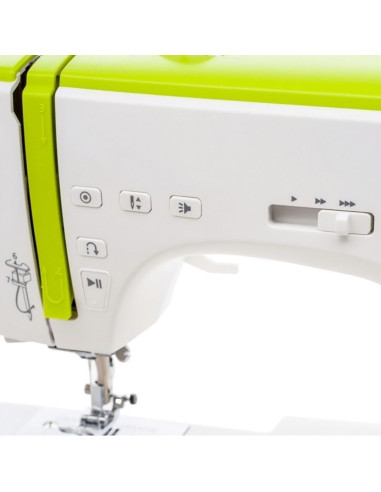 Macchina da cucire Necchi NC-102D