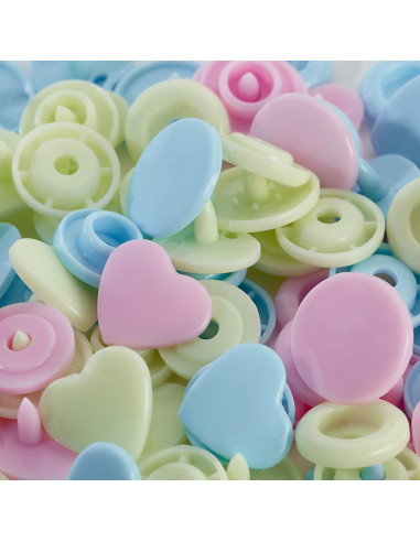Set di 30 bottoni a pressione Color Snaps Cuori 12,4 mm - Rosa, verde limone e azzurro