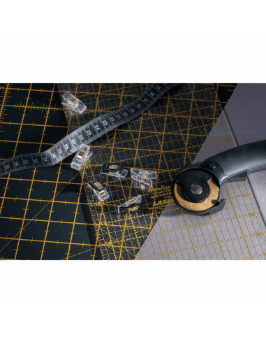 Set di 30 mollette per tessuti - Nero e trasparente