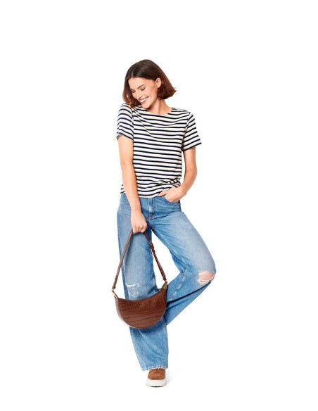 Modello di T-shirt e camicetta - Burda 6059