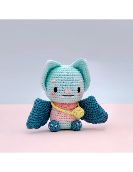 Kit uncinetto amigurumi - Tori il pipistrello