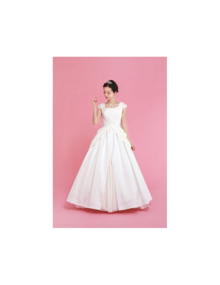 Libro Cucio il mio abito da sposa - 12 modelli e 6 accessori