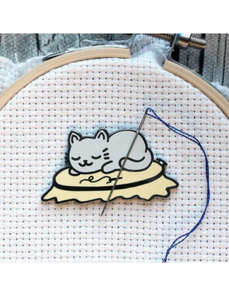Porta-aghi magnetico - Gatto che fa il pisolino