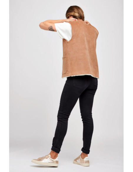 Modello di gilet senza maniche Hathor - I am patterns
