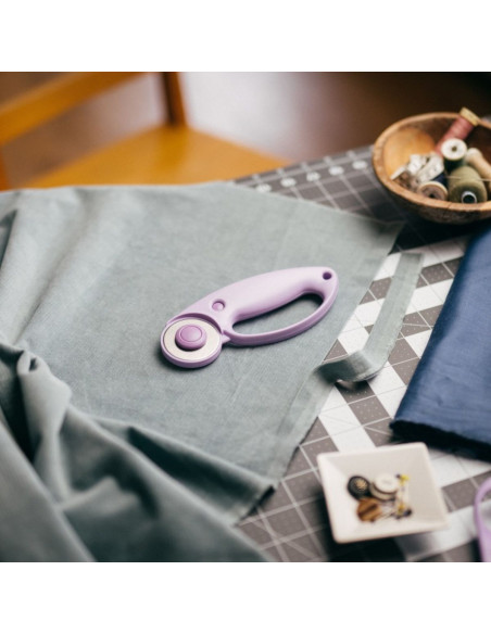 Taglierina rotante Fiskars Ultra Lilac 45 mm