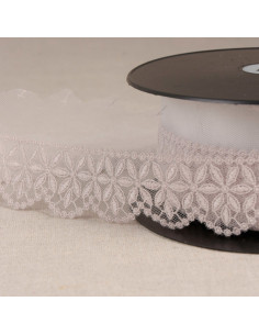 Tulle ricamato con fiori a rosone - Greige