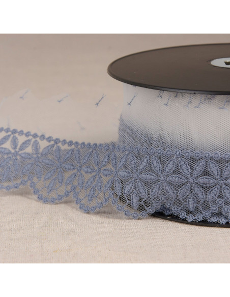 Tulle ricamato con fiori a rosetta - Blu lavanda