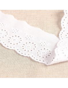 Ricamo Inglese rosoni Célia - Bianco