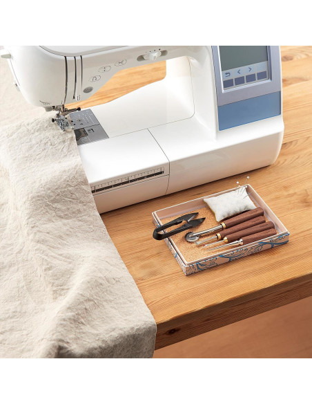 Set di strumenti da cucito in legno di noce Clover
