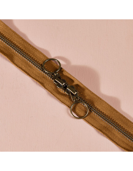Chiusura a doppio cursore in ottone Ochre 60 cm - Atelier Brunette