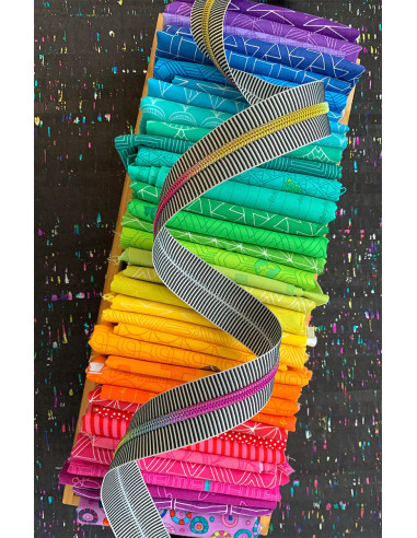 Chiusura in nylon 5 mm 274 cm - Righe nere e bianche maglia iridescente