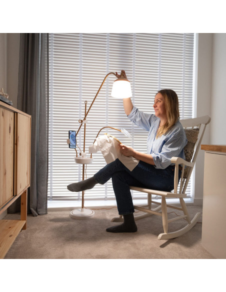 Lampada da terra con lente d'ingrandimento, vassoio e pinza per telefono Daylight Anita
