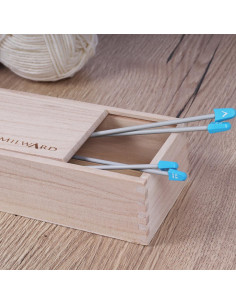 Scatola di legno per riporre i ferri da maglia