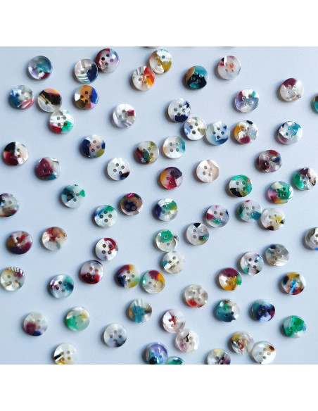 Confezione di 15 bottoni in biorisina 10 mm 4 fori - Painterly