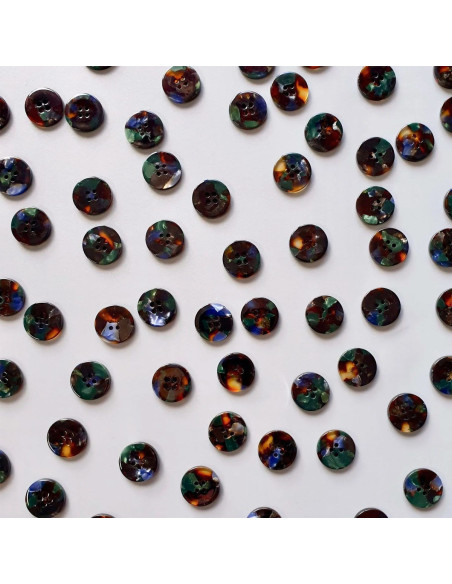 Confezione di 15 bottoni in biorisina 15 mm 4 fori - Grimoire