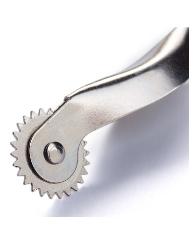 Rotelle per marcare in legno dentellato