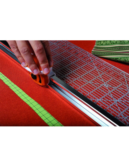 Combinato taglierina rotante e righello 6" x 24" Fiskars