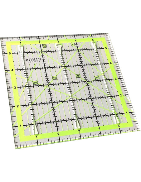 Righello patchwork con fessure di taglio Bohin 6 x 6 pollici