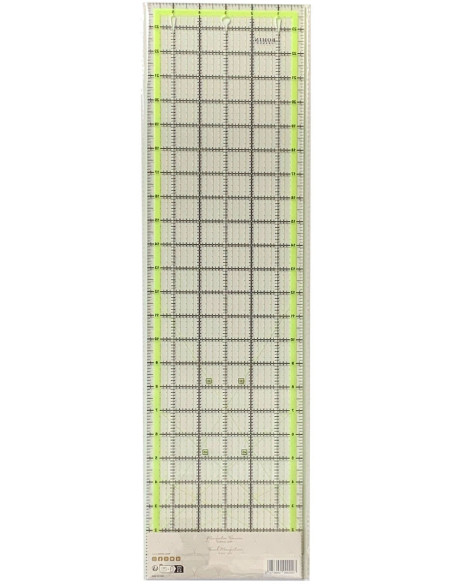 Righello patchwork con scanalature di taglio Bohin 6 x 24 pollici