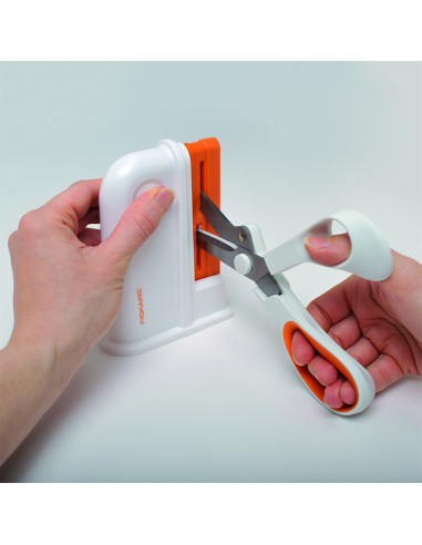 Affilacoltelli universale Fiskars