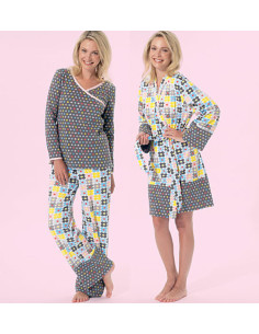 Modello di accappatoio, cintura, top, abito, pantaloncini e pantaloni - McCall's 7297