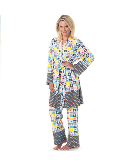 Modello di accappatoio, cintura, top, abito, pantaloncini e pantaloni - McCall's 7297