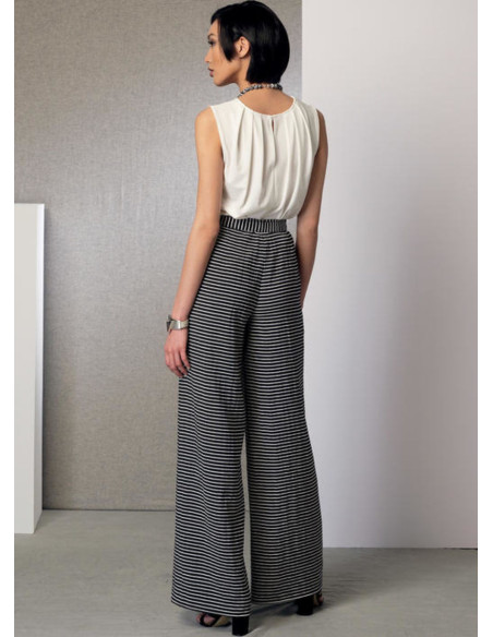 Modello di poncho, top, pantaloncini e pantaloni - Vogue 9191