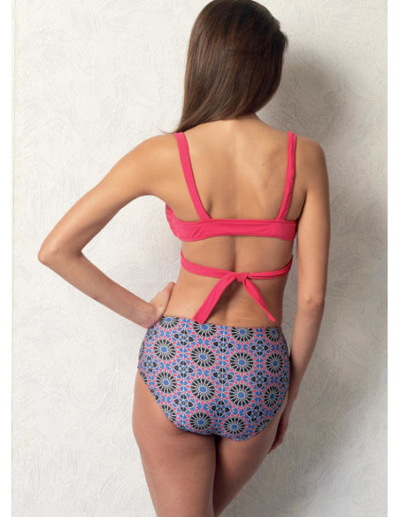 Modello per top, costume da bagno, slip e copricostume - Vogue 9192