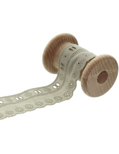 Ricamo inglese con passanastro - Beige