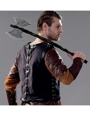 Modello cosplay Valor - McCall's 2052