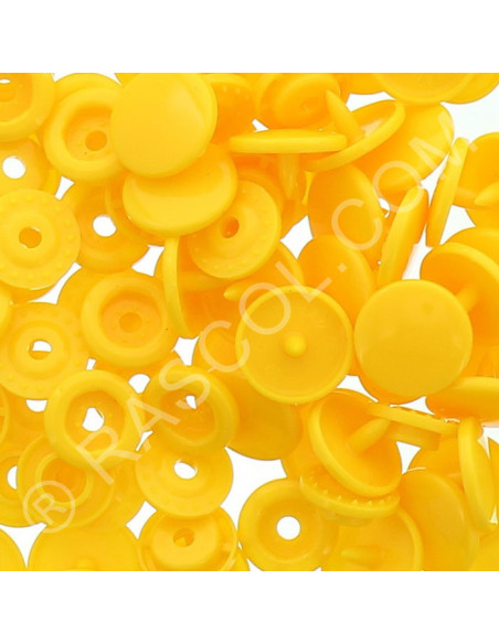 Confezione di 25 bottoni a pressione in resina KAM rotondi - Giallo oro