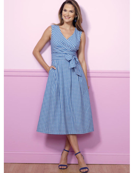 Modello di abito e cintura - Butterick 6446