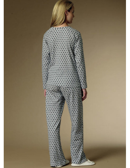 Modello di accappatoio, top, camicia da notte e pantaloni - Butterick 6428