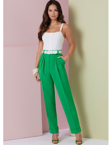 Modello di pantaloncini e pantaloni - Vogue 2014