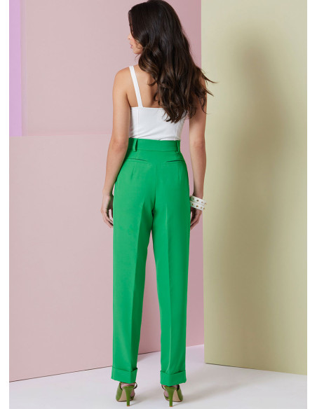 Modello di pantaloncini e pantaloni - Vogue 2014