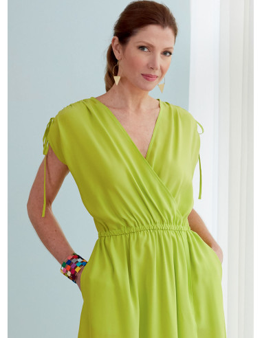 Modello di tuta e cintura - Butterick 6756