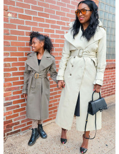 Modello di trench-coat - Know Me 2070