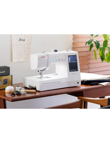 Macchina per cucire e ricamare Janome Memory Craft 1000