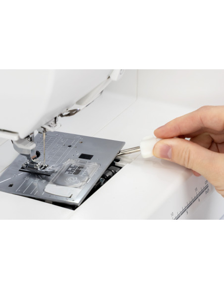 Macchina per cucire e ricamare Janome Memory Craft 1000