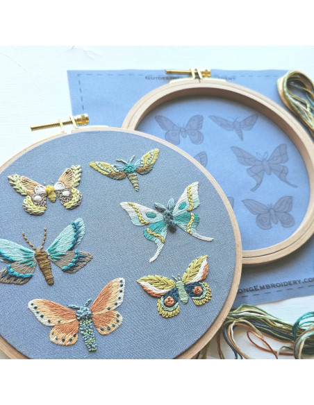 Kit broderie - Moth Sampler