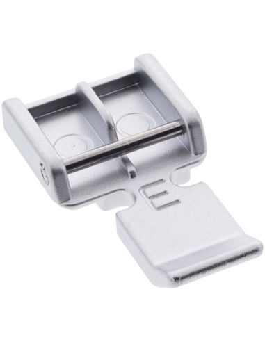 Piedino per chiusura Janome