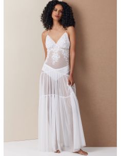 Modello completo da notte - Vogue 2139