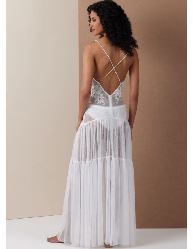 Modello completo da notte - Vogue 2139