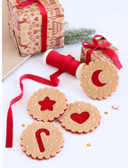 Copia del libro "La mia decorazione di Natale in feltro"