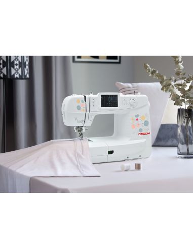 Macchina per cucire e ricamare Necchi NE210